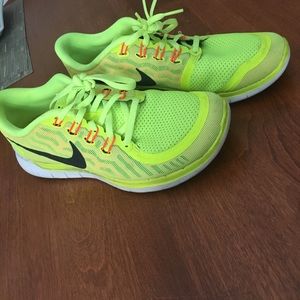 Nike free 5.0 running sneakers size 9