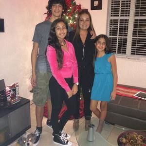 Meet your Posher, Pilar