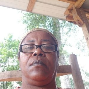 Meet your Posher, Brenda