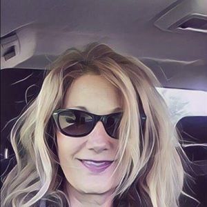 Meet your Posher, Teresa