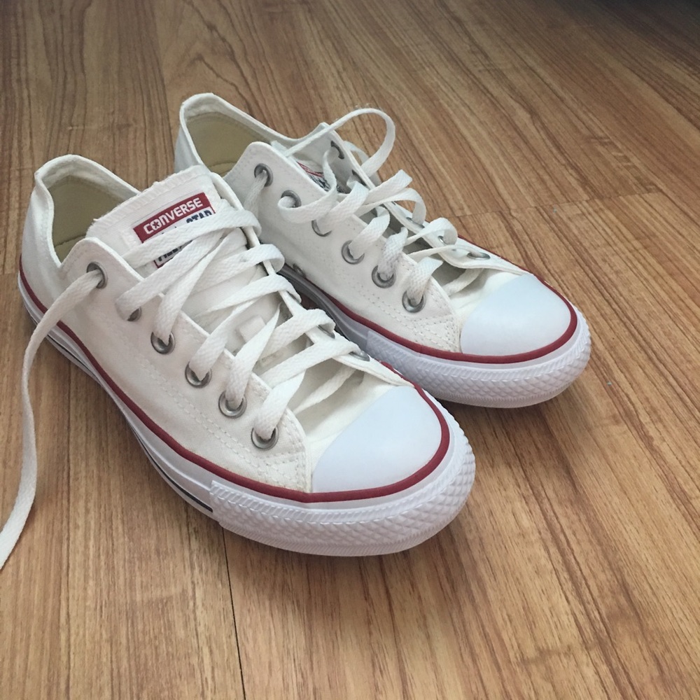 Converse size 7