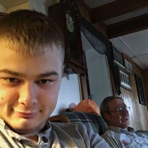 Meet your Posher, Jonathan