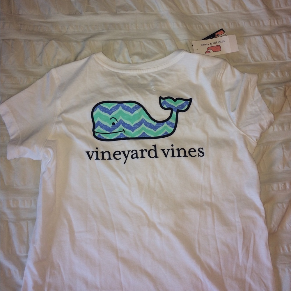 Girls Vineyard Vines tshirt