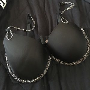 Victoria's Secret gorgeous bra
