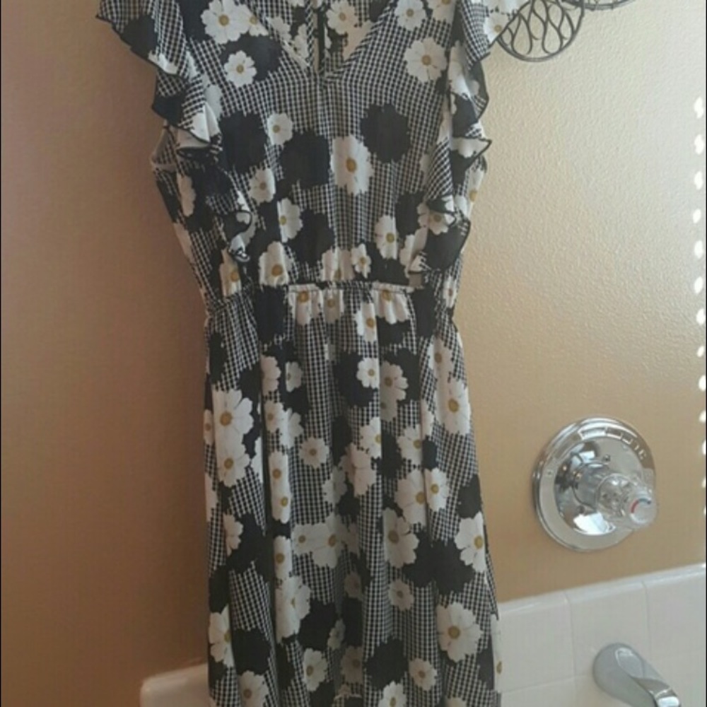 🌼 Super cute daisy dress 🌼