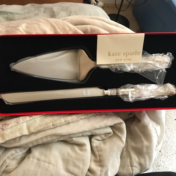 Kate Spade Collection - Picture 1 of 6