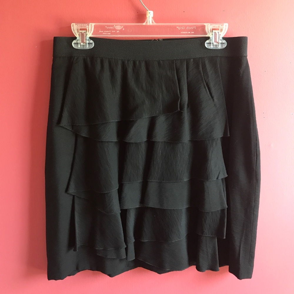 BCBGMAXAZRIA  Little Black Skirt!! Size 6