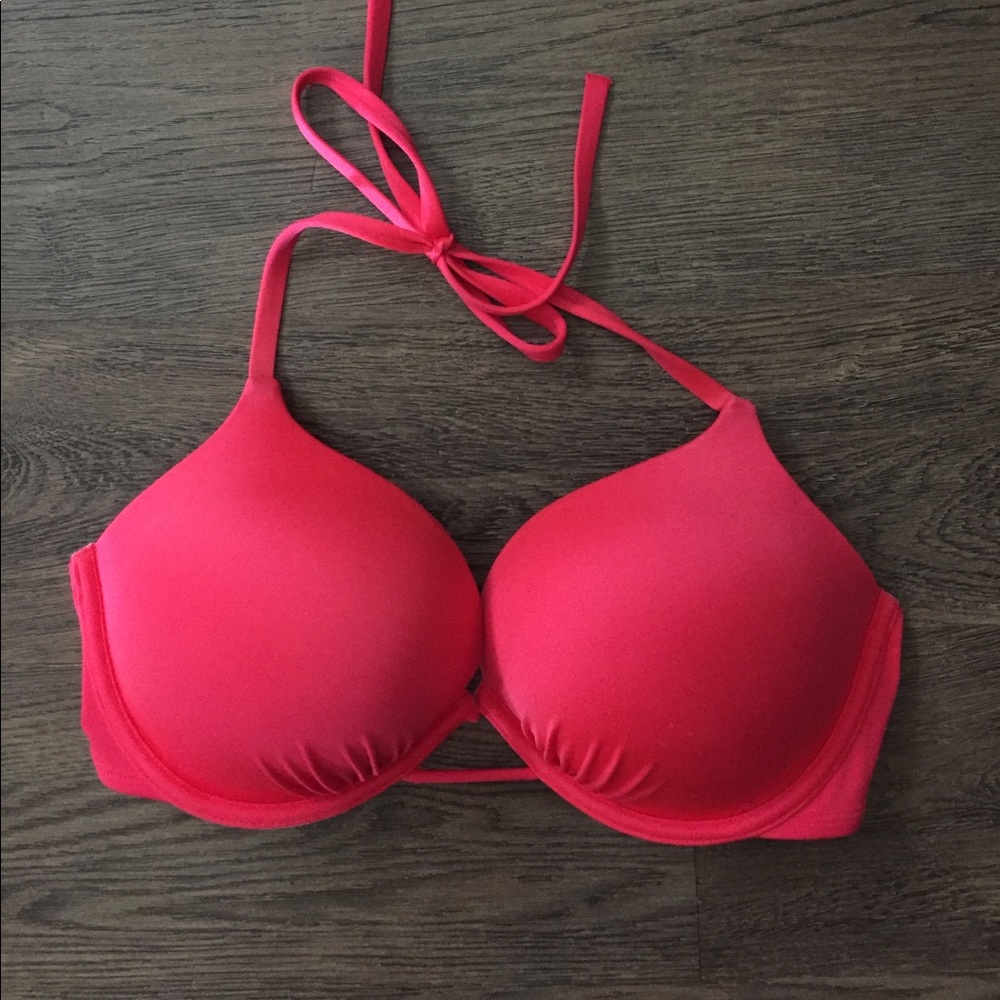 Victoria's Secret bombshell bikini