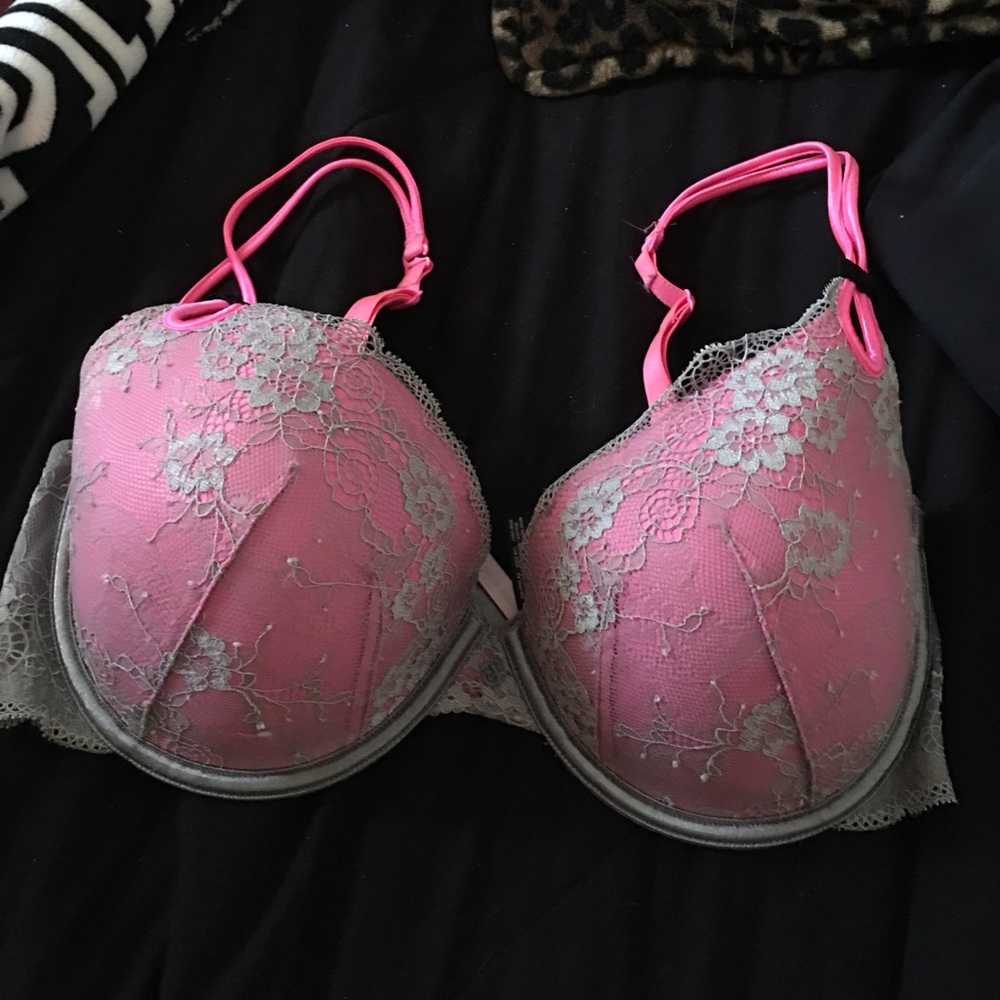 Victoria's Secret gorgeous bra