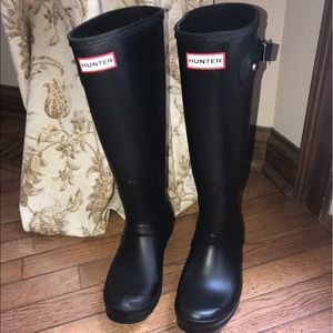 Tall-- matte black hunter rain boots