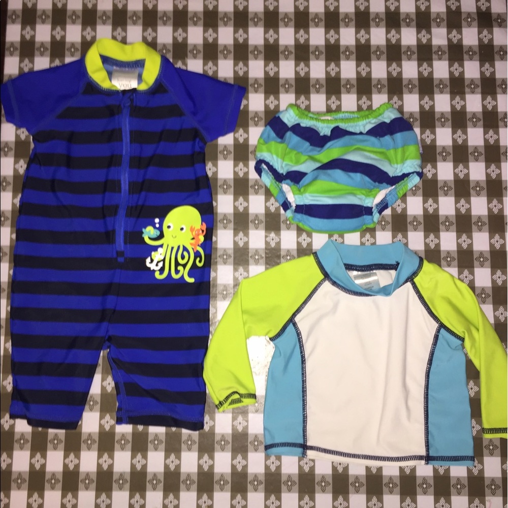 Infant swimwear
