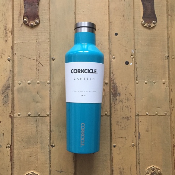 NWT CORKCICLE CANTEEN 24HR COLD WATER BOTTLE 16oz