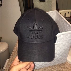 Adidas baseball hat