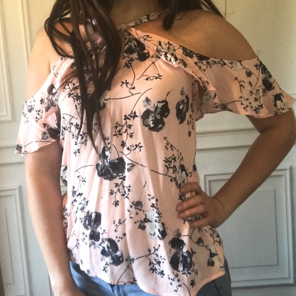 SALE << Floral Keyhole High Neck Halter Tank Top > - Picture 4 of 5