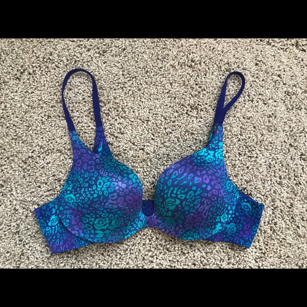 Victoria's Secrete 34A push up bra.