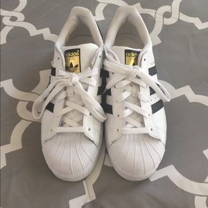Adidas Superstars Size US 6 1/2