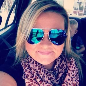 Meet your Posher, Becky