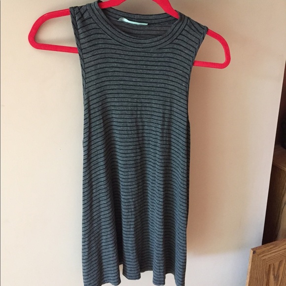 Top - Picture 2 of 3