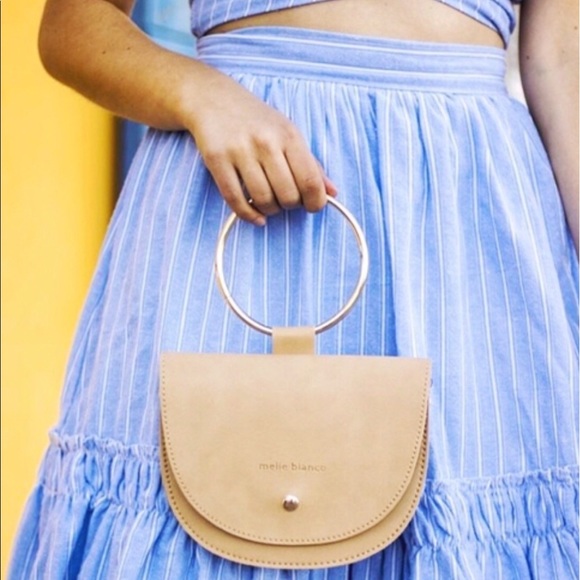 Premium vegan leather handbag - Picture 2 of 6