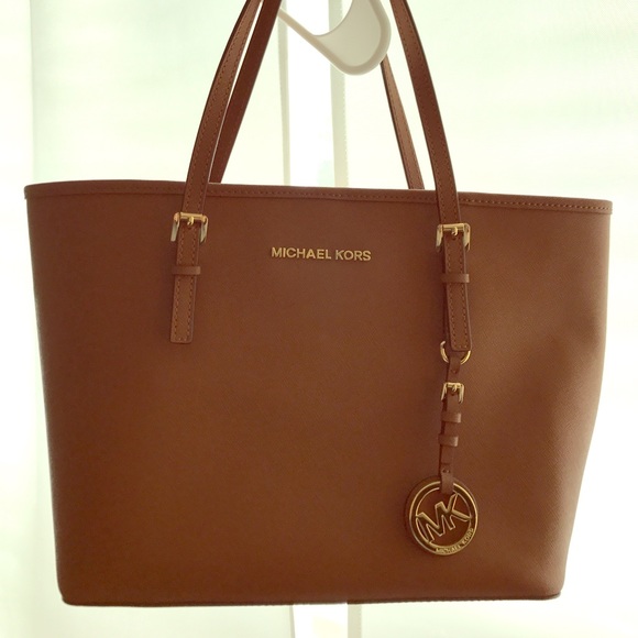 Michael kors purse - Picture 1 of 5