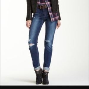 Joe's jeans Chelsea fit destroyed wash