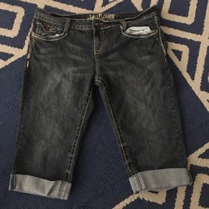 Bermuda jean shorts