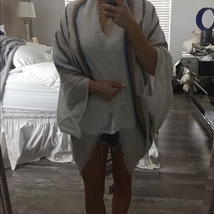 Wrap/cape ONE SIZE fits all