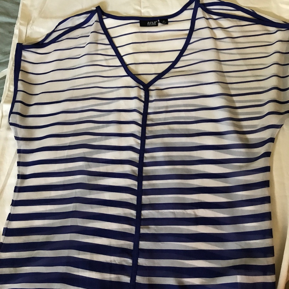 Ladies top
