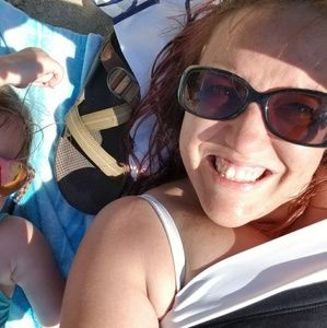 Meet your Posher, Alison