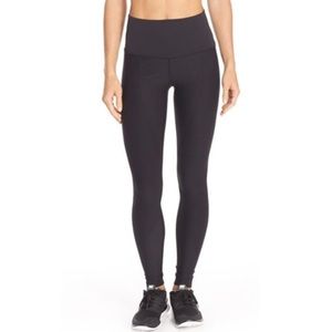 Nike Zoned Sculpt compression leggings