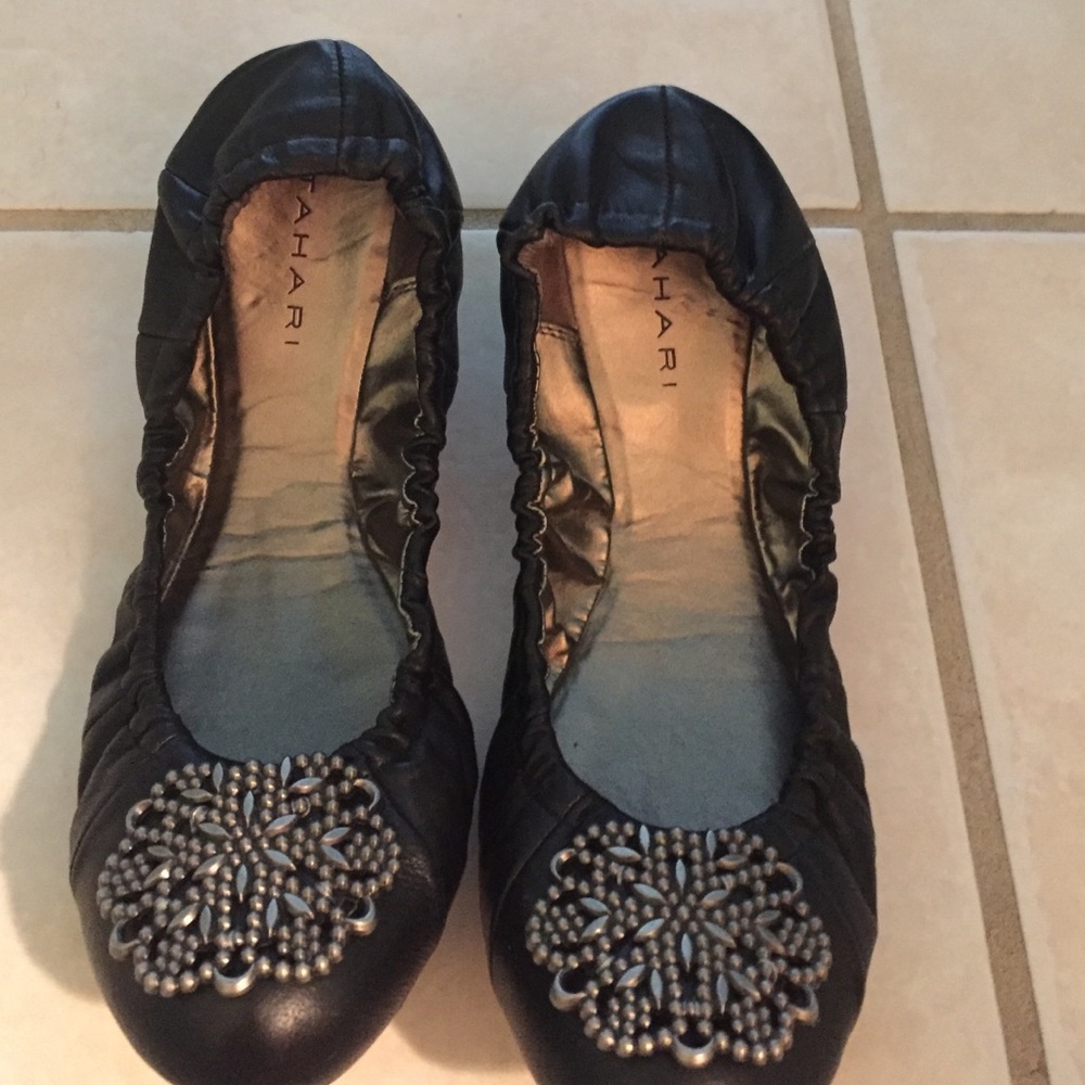 Black flats 9.5 in great condition more fit 9size