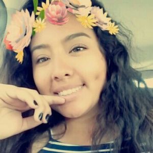 Meet your Posher, Noemi