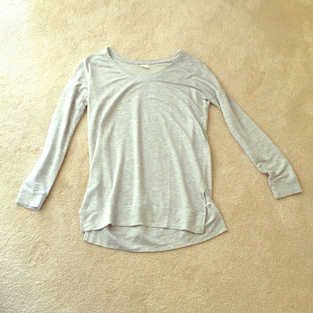 Simple cute grey shirt