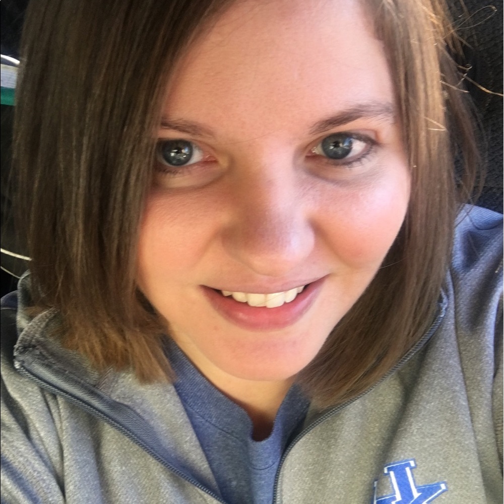 Meet your Posher, Brooke