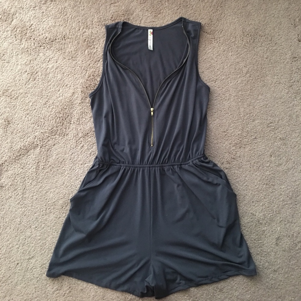 NWOT Stretchy Summer Romper