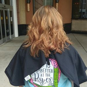 Meet your Posher, Laura