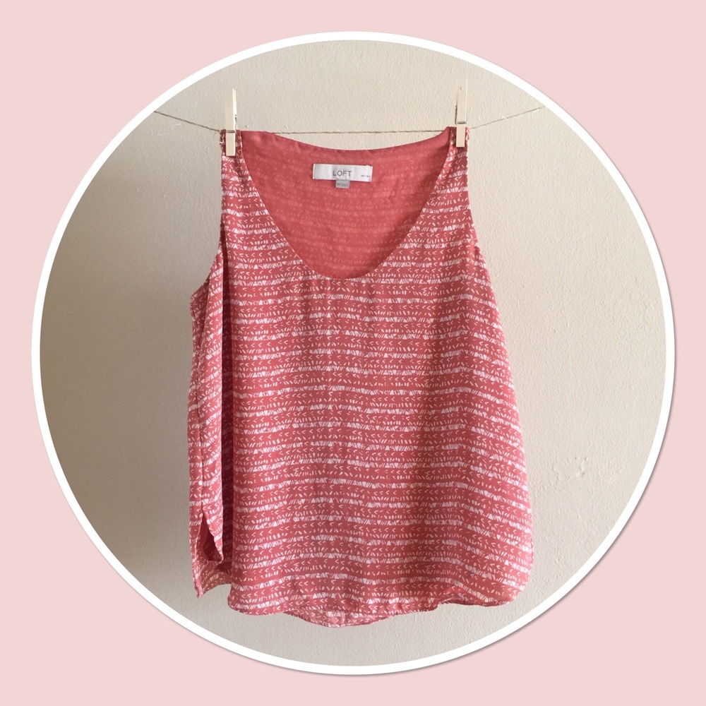 LOFT  coral patterned sleeveless blouse