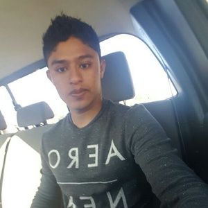 Meet your Posher, Josue