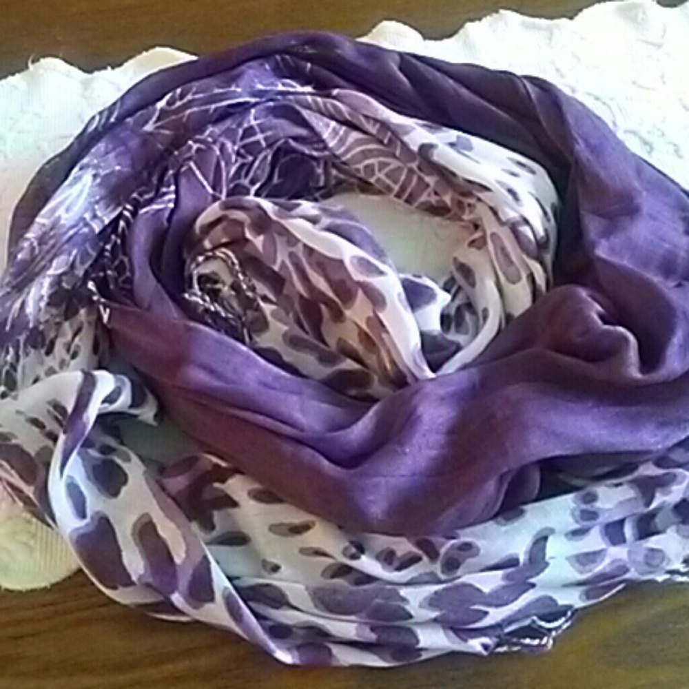 Scarf - Picture 3 of 3