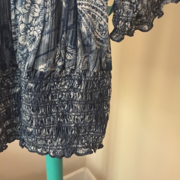 SOLD ‼️FINAL REDUCTION‼️Cha Cha Vente, 2X  top - Picture 5 of 6