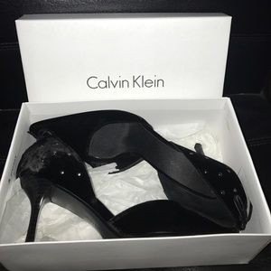 Calvin Klein Hermoine Velvet High Heel