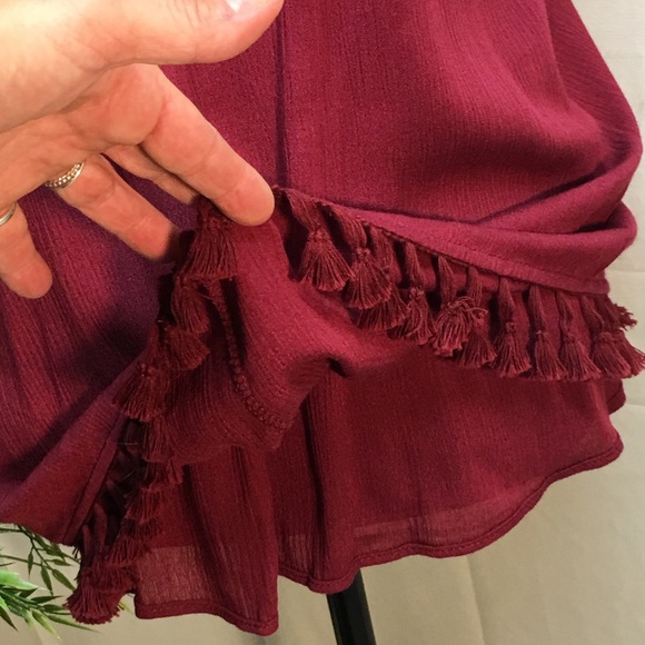 NWT Alya Burgundy peasant tassel top - Picture 6 of 8