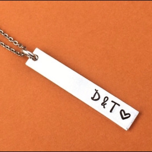  Custom Engrave Name Necklace - Picture 2 of 6