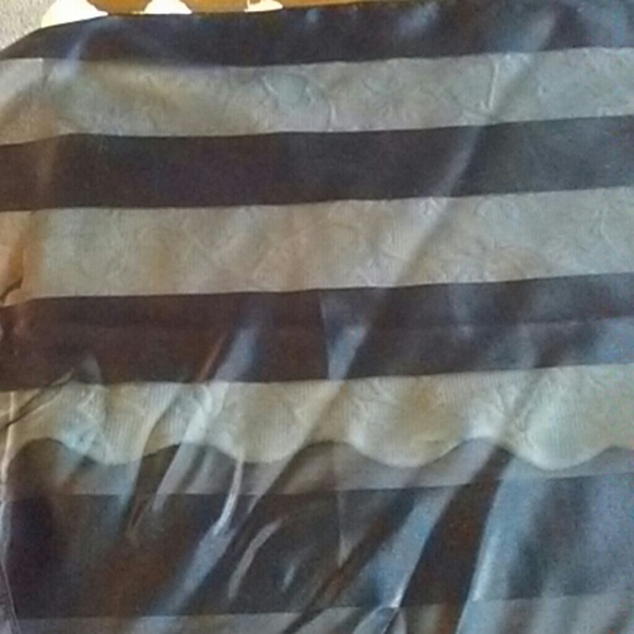 Scarf - Picture 2 of 3