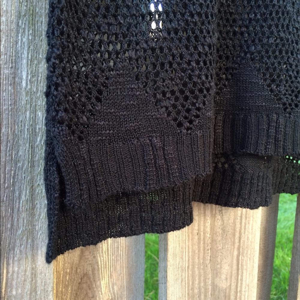 black sweater High-Low  Med - Picture 4 of 7