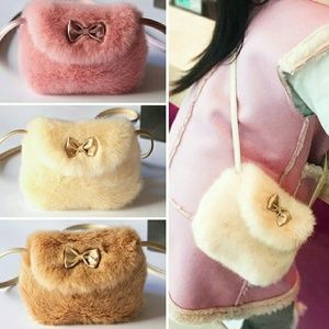 Fashion fux fur  purse