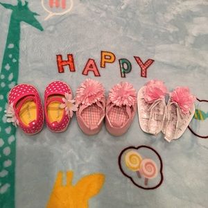 Lot of baby sandals