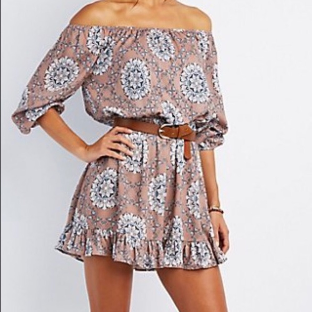 Printed off the shoulder dress! size S