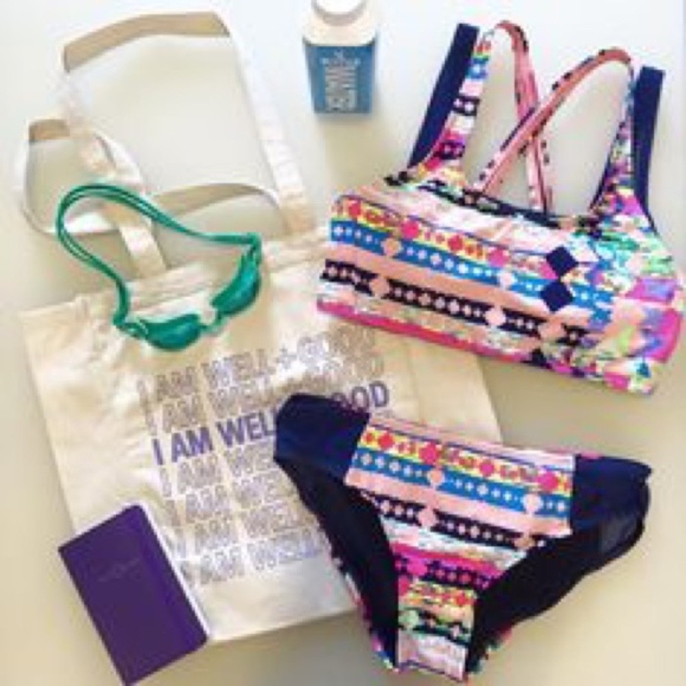 TYR 2 Piece Swimsuit Coral & Navy 2 tops 1 bottom