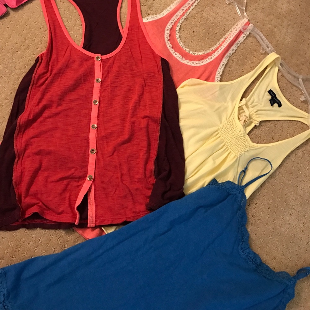 Aerie/AE/GAP tank bundle